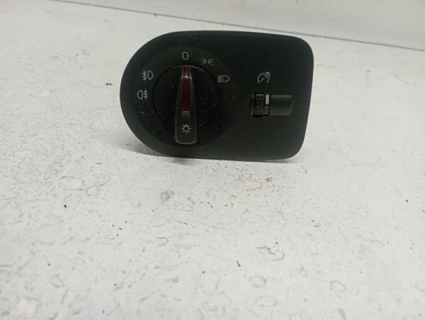 COMMODO SEAT IBIZA 2008+ ( PHARE UNIQUEMENT ) XENON - Vue 1